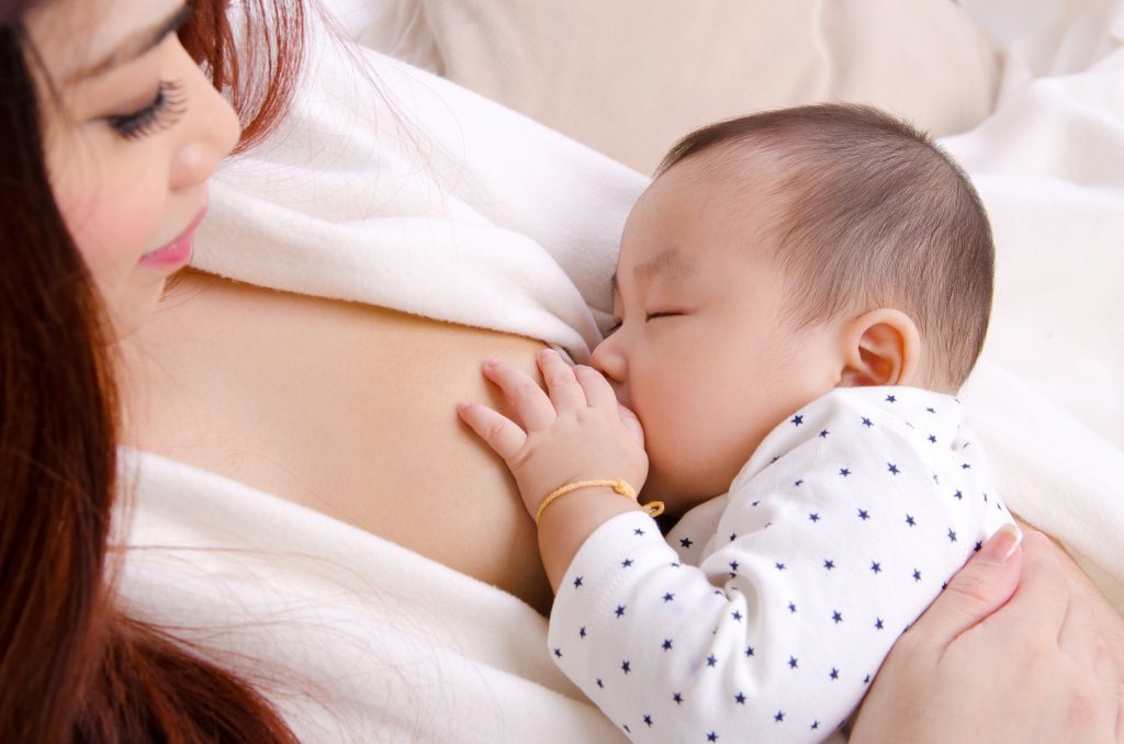 how to breastfeed