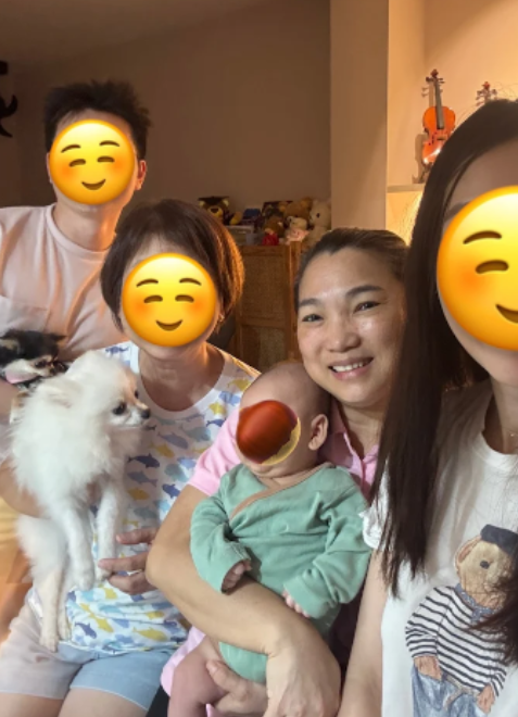 Ann CA813 with family, confinement nanny Singapore review by Mummy D